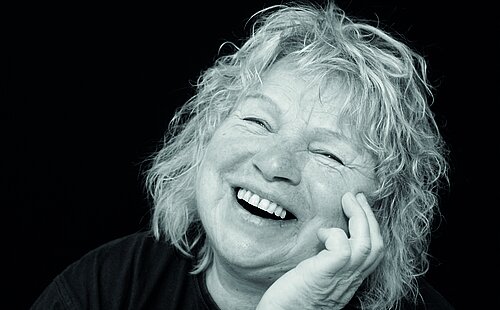 (HER)AUSGESTELLT - Sehnsucht nach dem Unvollkommenen (HER)AUSGESTELLT - Sehnsucht nach dem Unvollkommenen