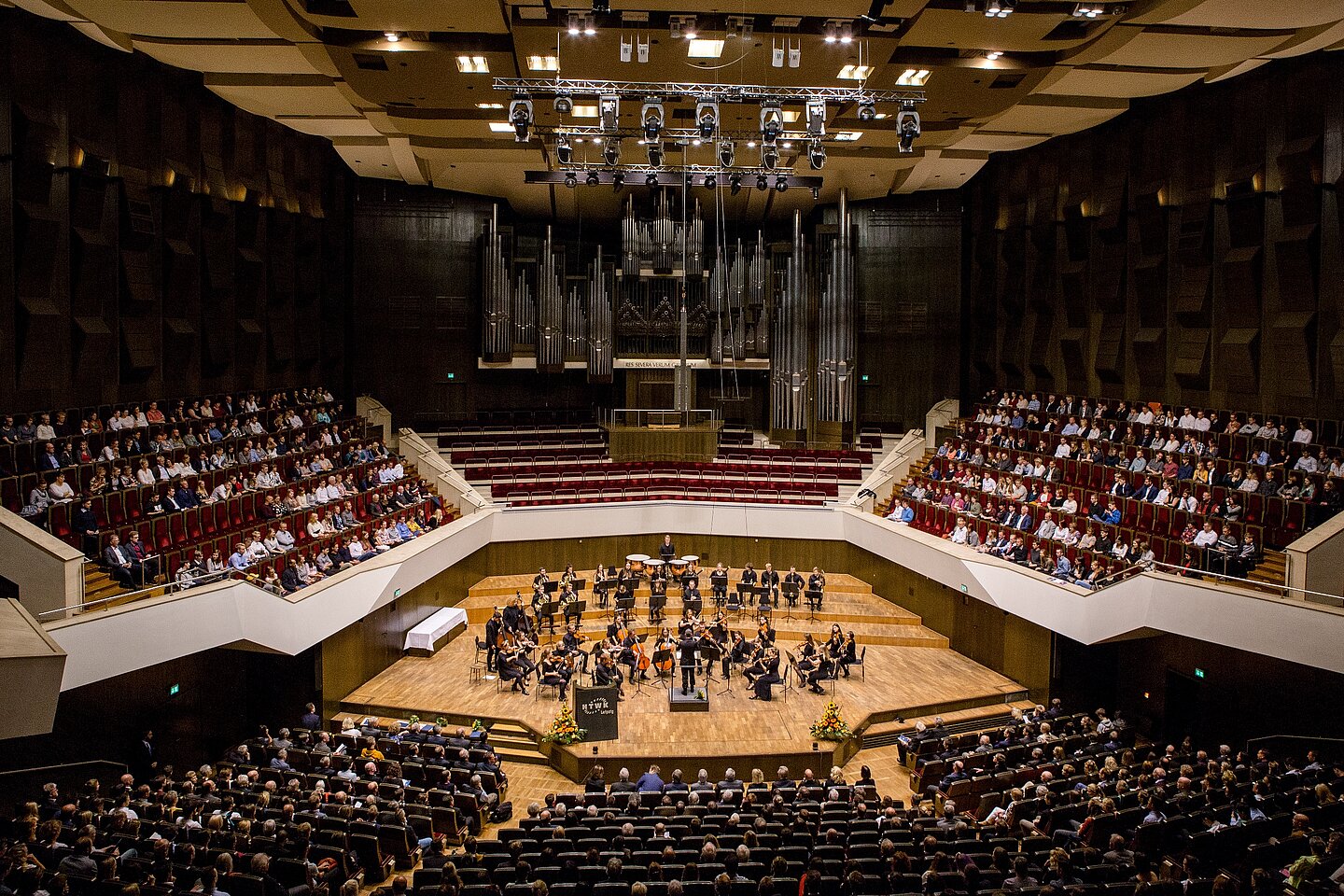 Feierliche Immatrikulation im Gewandhaus zu Leipzig 2018. (Foto: Robert Weinhold/HTWK Leipzig) Feierliche Immatrikulation im Gewandhaus zu Leipzig 2018. (Foto: Robert Weinhold/HTWK Leipzig)